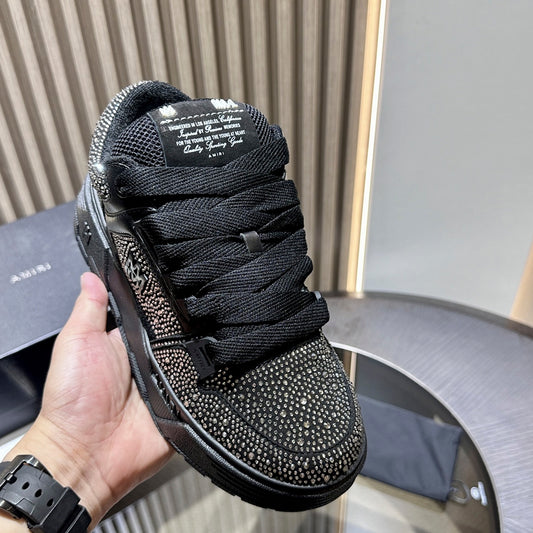 A*MI BLK SW TSK005