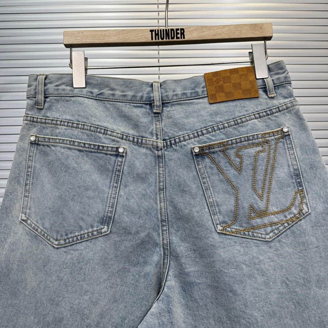 SHORT L*V THS02