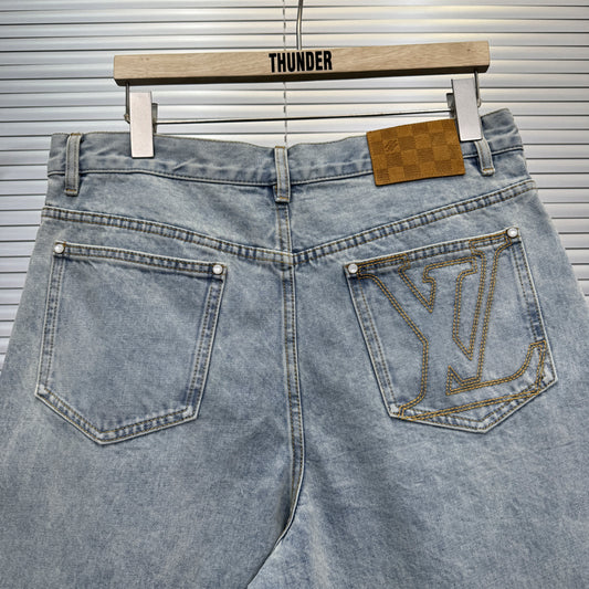 SHORT L*V THS02